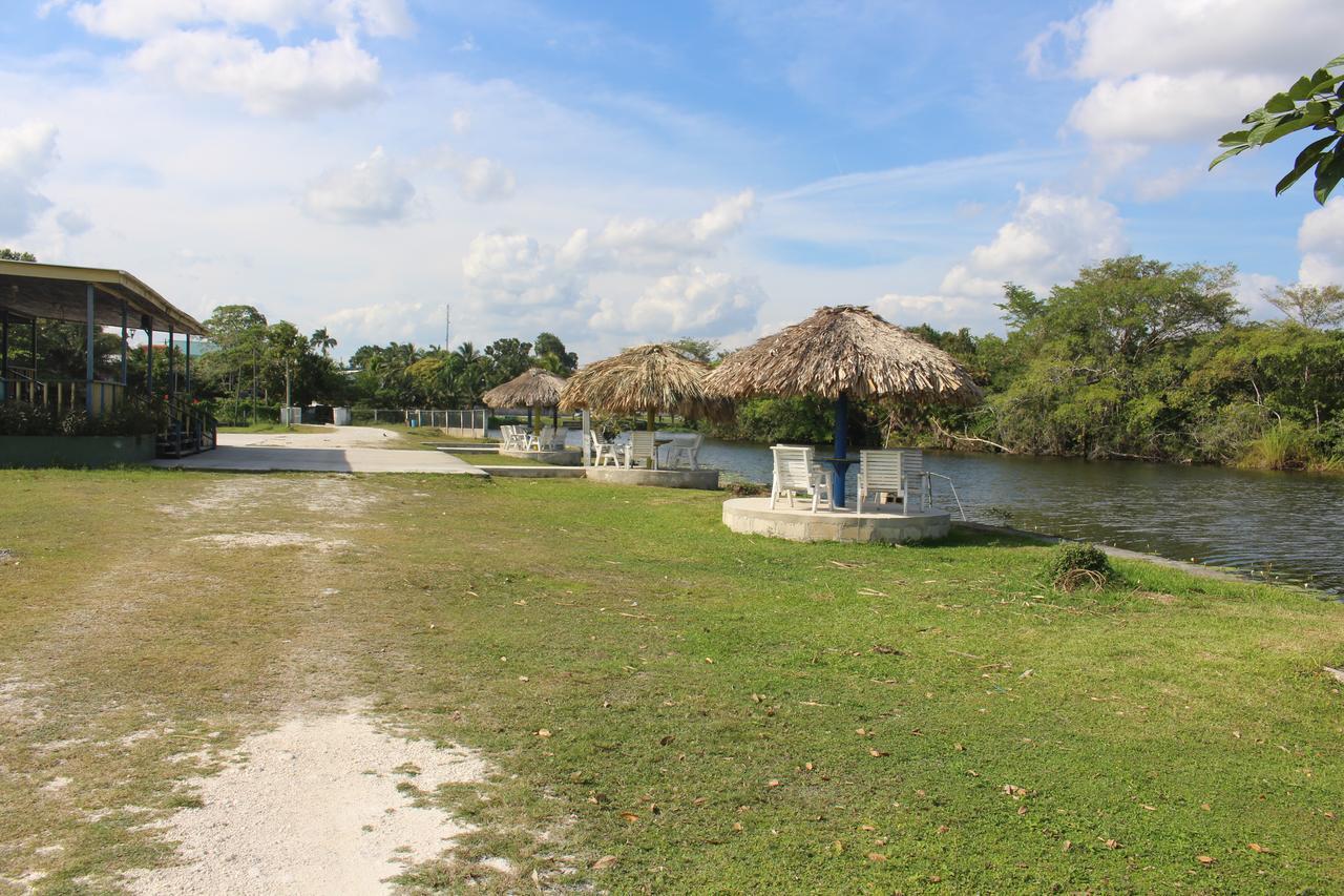 Lamanai Riverside Retreat Orange Walk Extérieur photo